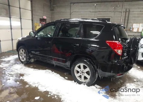 2006 Toyota Rav4 Limited z USA, uszkodzony, nr VIN JTMBD31VX65042132